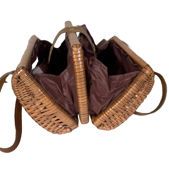 VINTAGE CIRCA 1960'S BROWN RATTAN AND LEATHER BASKET PURSE - Picture 7 of 15